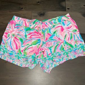 Lilly Pulitzer Pull-On Shorts L